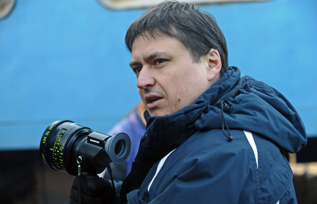 Generation Z: Cristian Mungiu to Take Snapshot of Fatherhood with “Fotografii de familie”