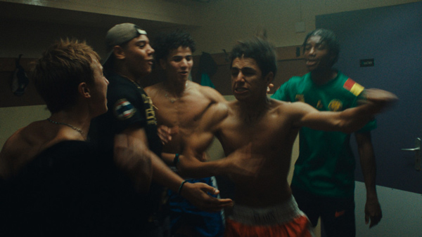 Valéry Carnoy Wild Foxes (La Danse des Renards) Movie Review