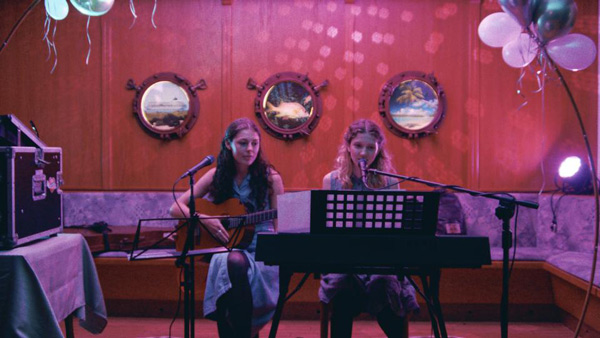 Eva Trobisch's Home Stories (Etwas ganz Besonderes) Review