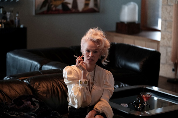 karim-ainouz-rosebush-pruning-review