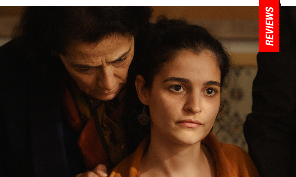 leyla-bouzid-in-a-whisper-a-voix-basse-review